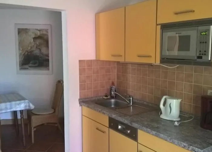 In Schoenfeld Mit Grossem Garten By Interhome Διαμέρισμα *